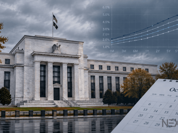 Top Fed Official Signals Central Bank Will Keep Rates on Hold in October
