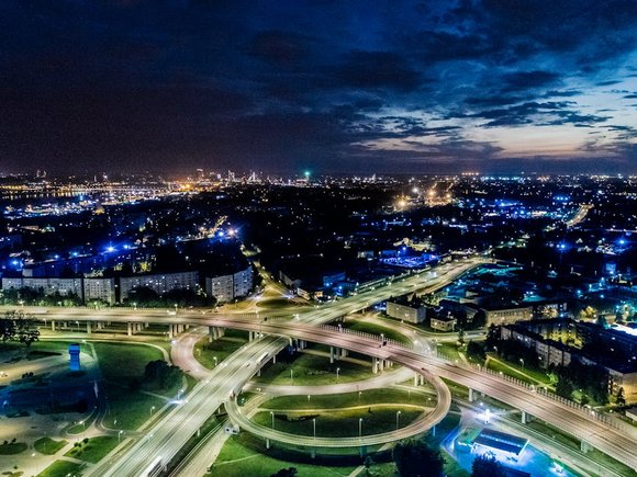 Synopsys Signs Multi-Year Custom Chip IP Deal with Amazon