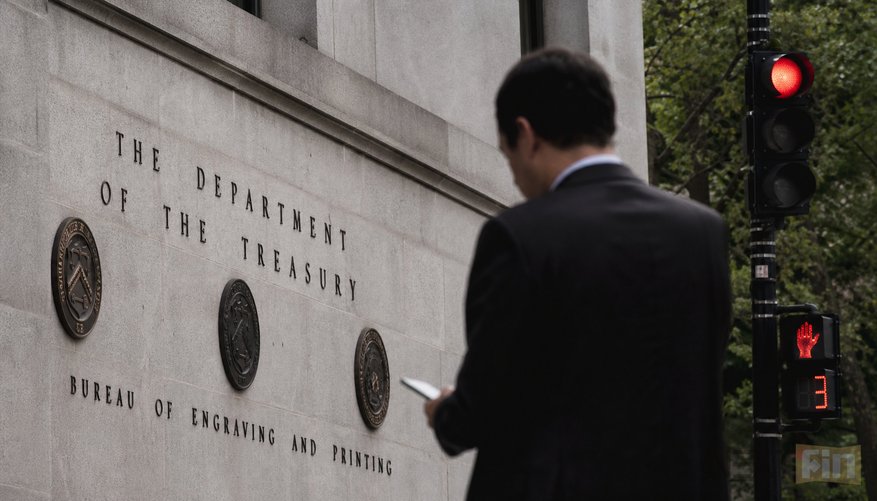 U.S. Treasurys Enter 'Danger Zone' as 30-Year Yield Hits Highest Level Since 2007