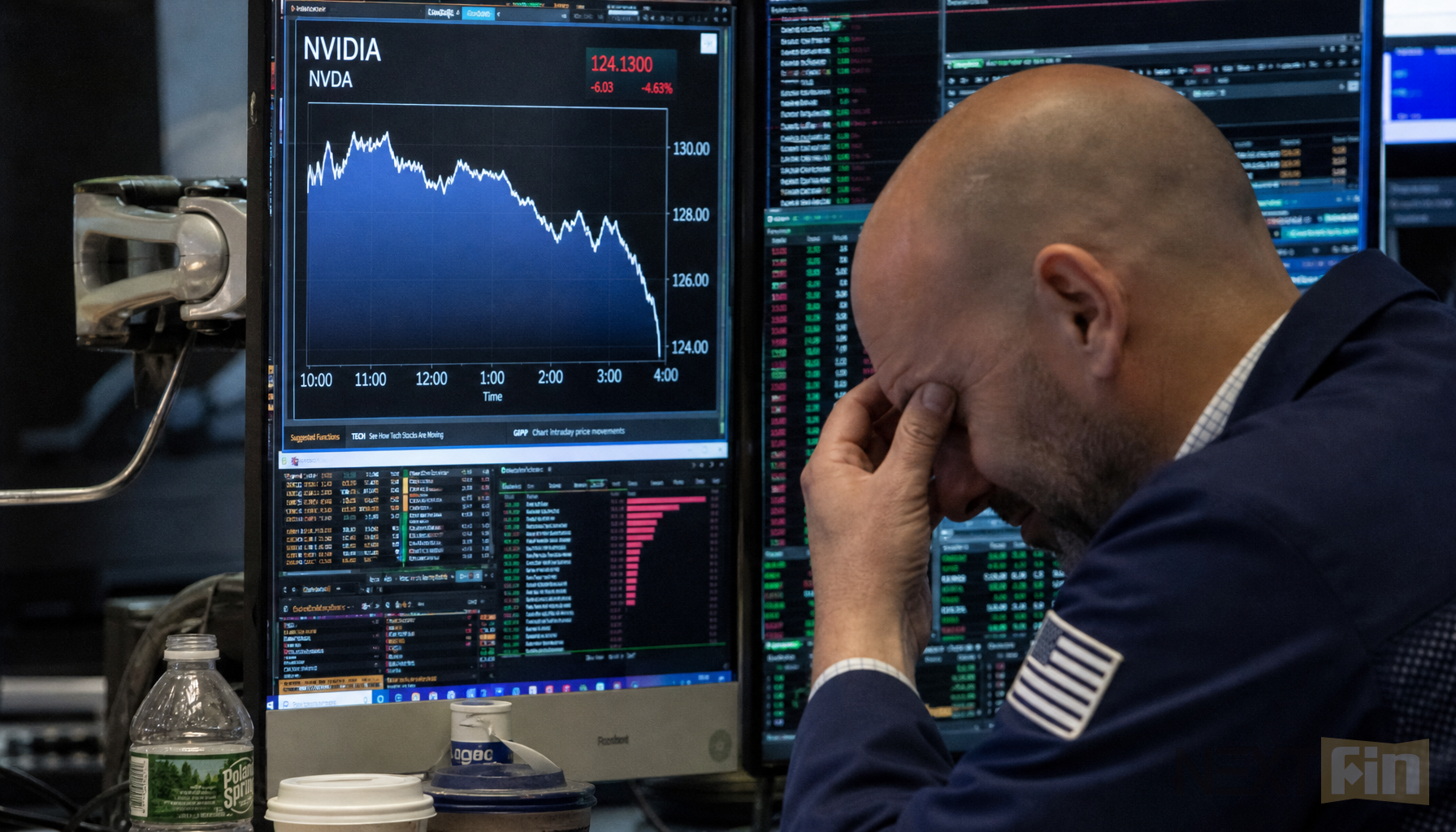 Nvidia Stock Tests Critical Support Level as Technical Pressures Clash with Blowout Earnings