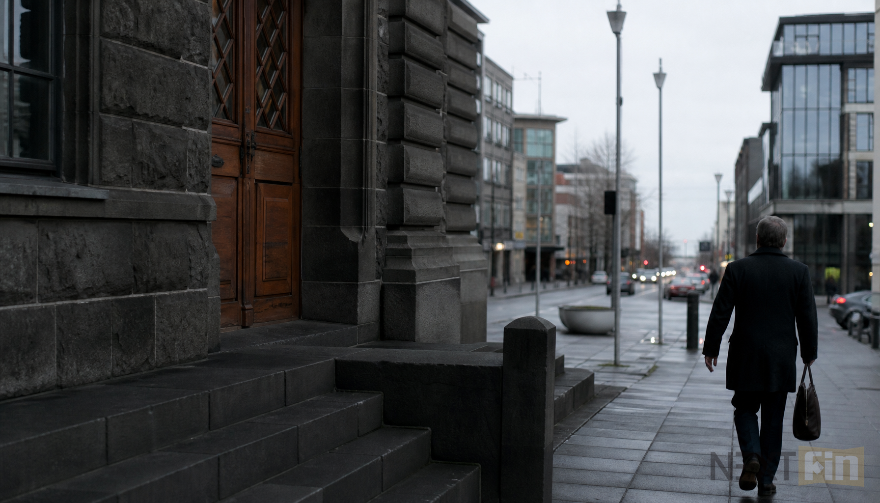 Iceland’s Own Currency Costs Outweigh Benefits, Ministry Says