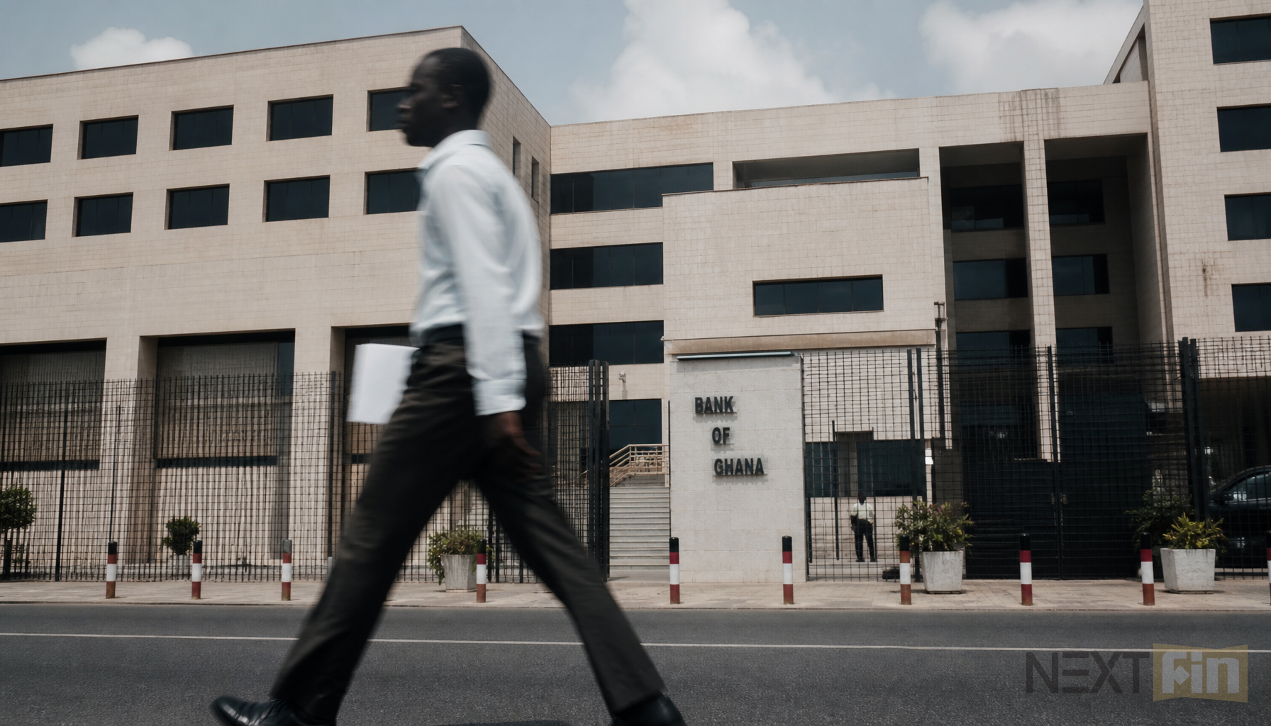Ghana Central Bank Signals Rate Cut Resumption as Geopolitical Risks Recede