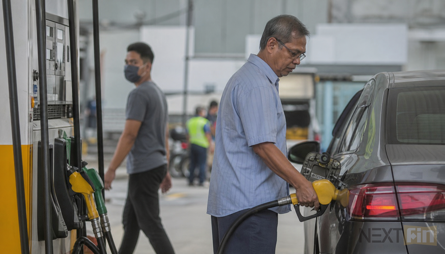 Malaysia Sees Risk of Missing Deficit Goals on Subsidy Pressures