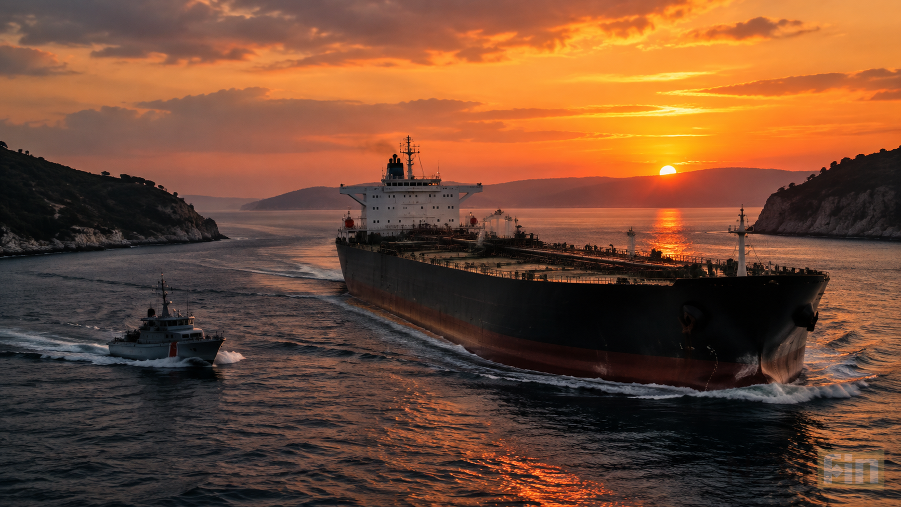 Ships' Captains Paid $100,000 a Month to Transit Strait of Hormuz